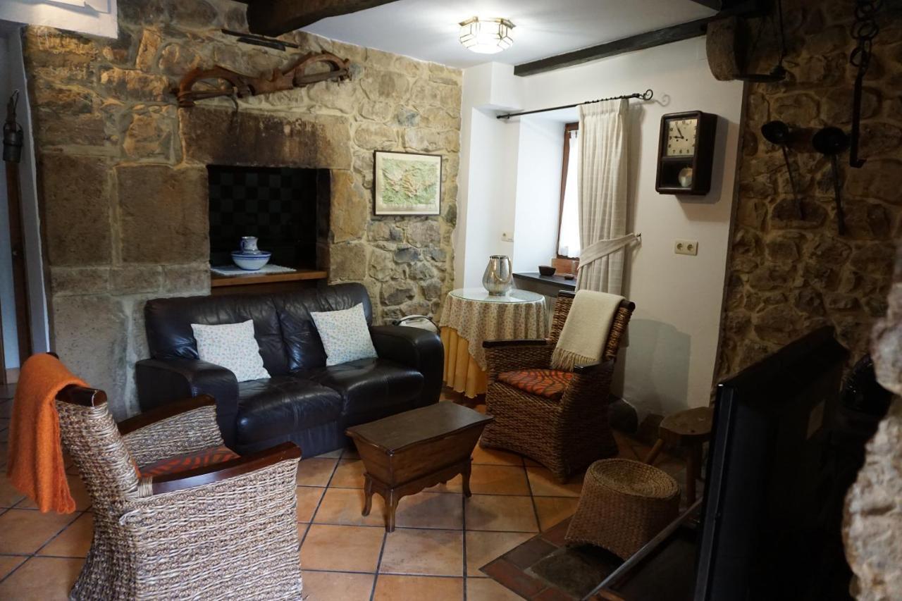 Casa Rural Moradiellos Arenas De Cabrales Exterior photo